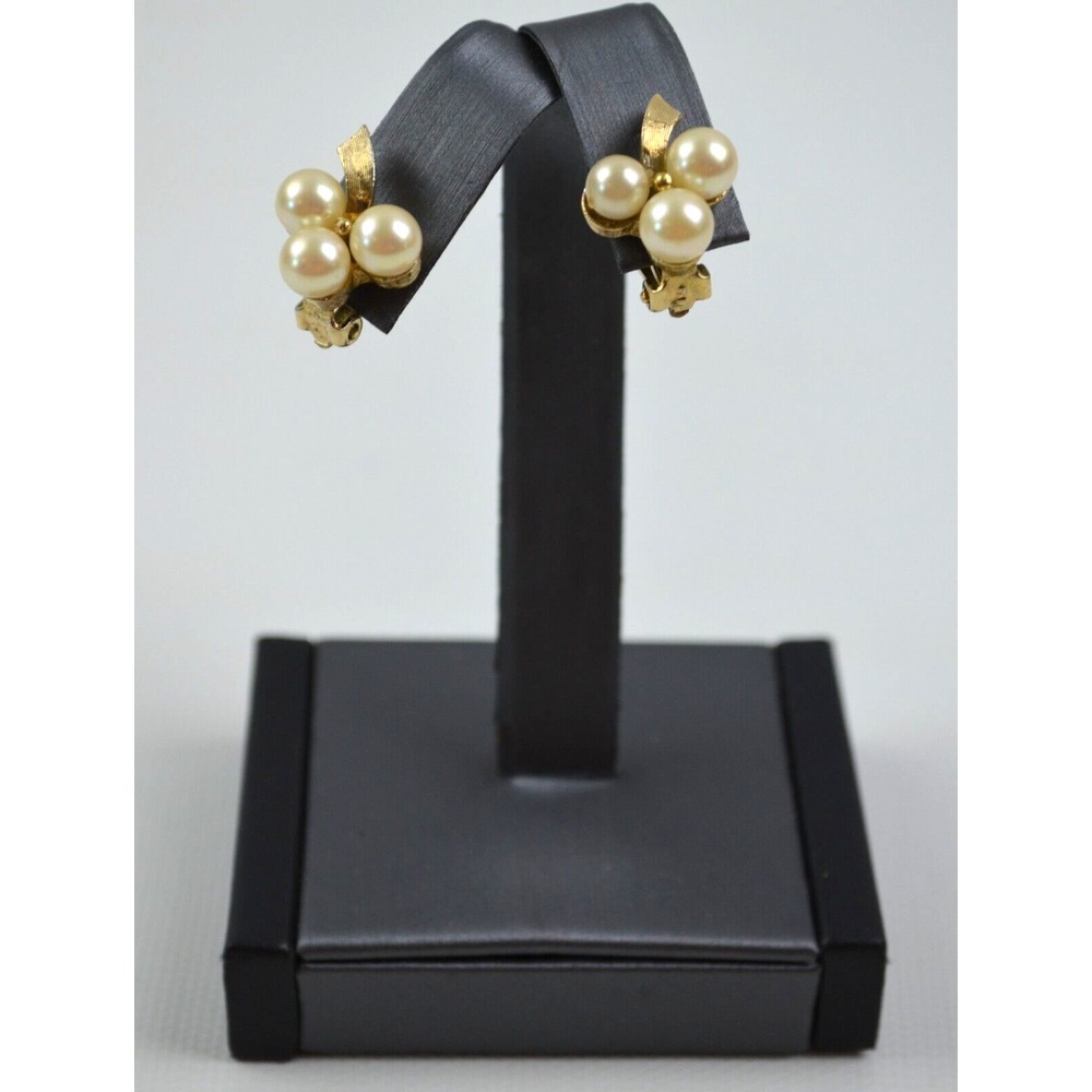 Vintage Panetta Faux Pearl Gold Tone Clip On‎ Earrings 1" Long